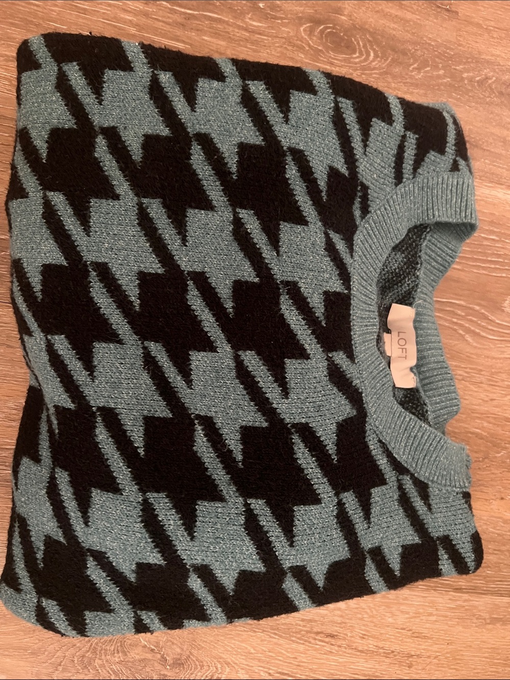LOFT women’s  Teal and Black Houndstooth Crewneck Sweater